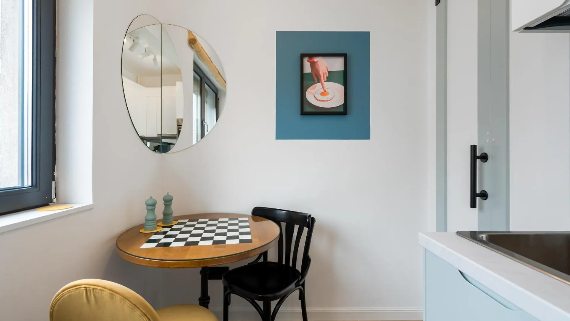 Checkers Queen Elizabeth Ultracentral Bucarest Appartement
